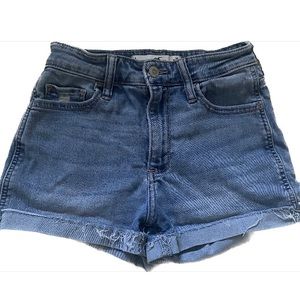 CURVY HIGH-RISE MEDIUM WASH DENIM SHORTS 3”